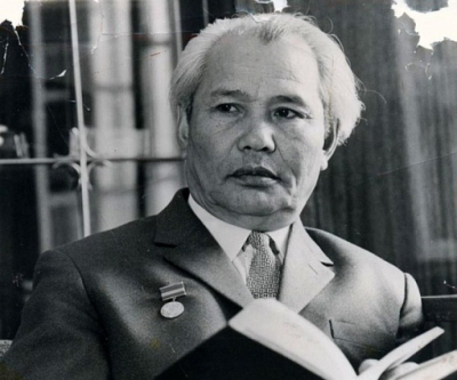 Әдебиет - ұлт санасын бүтіндейді!