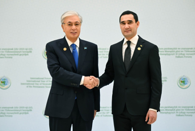 Қасым-Жомарт Тоқаев Ашхабад қаласындағы Конгрес орталыққа барды