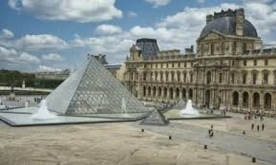 Франция музейінен Наполеонның заттары ұрланды