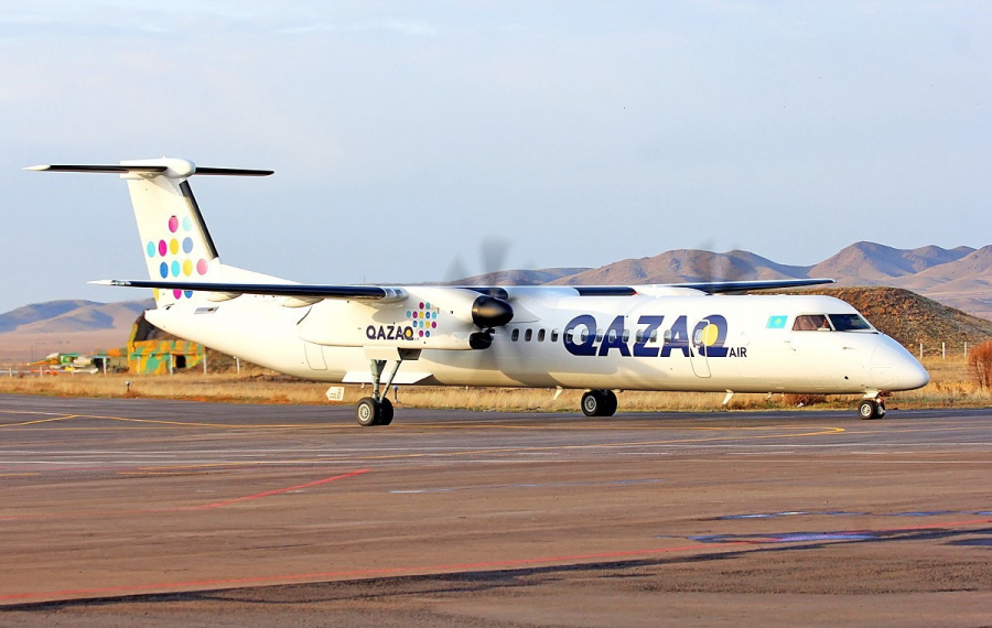 "Дөңгелегі өртенген": Қостанай-Астана бағытындағы Qazaq Air ұшағы ақауға байланысты әуежайға қайтарылды