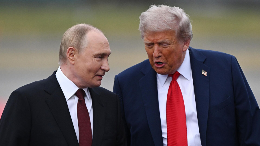 "Атысты тоқтатуға дайын": Путин мен Трамп телефонмен 1,5 сағат сөйлесті