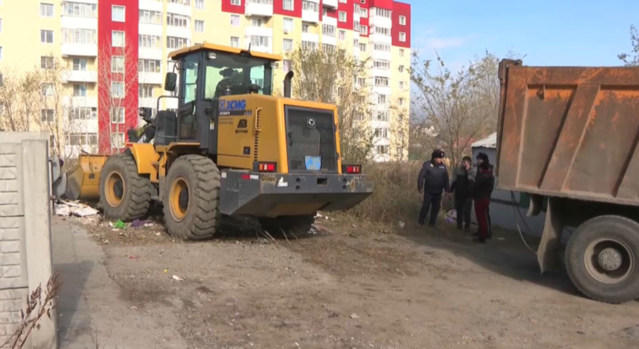 Өскеменде қоқыс алаңдары тазаланды