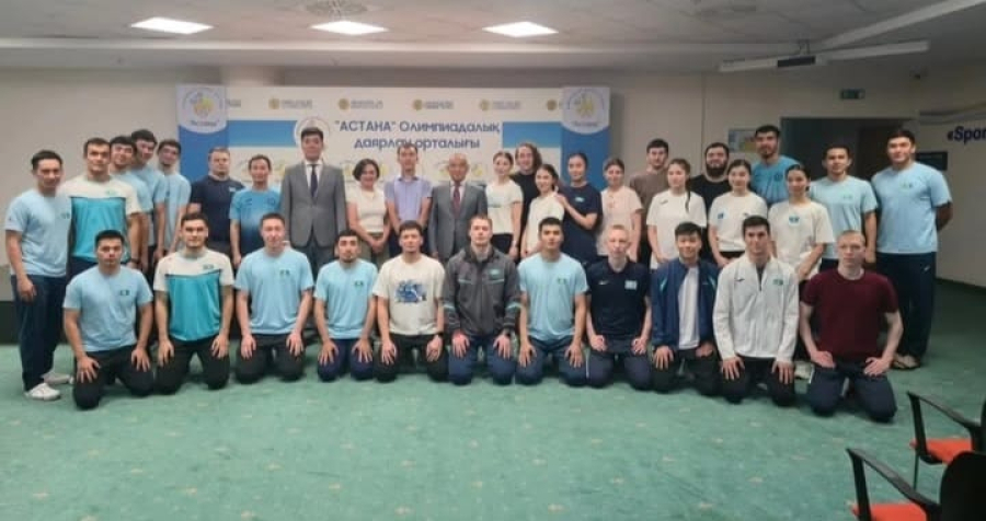Азия додасында жеңіске жеткен каратэшілер сыйақы алды