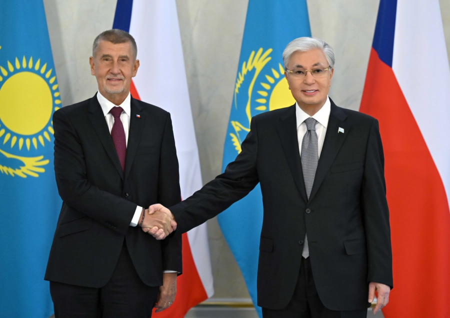Қасым-Жомарт Тоқаев пен Андрей Бабиш шағын құрамда келіссөз жүргізді